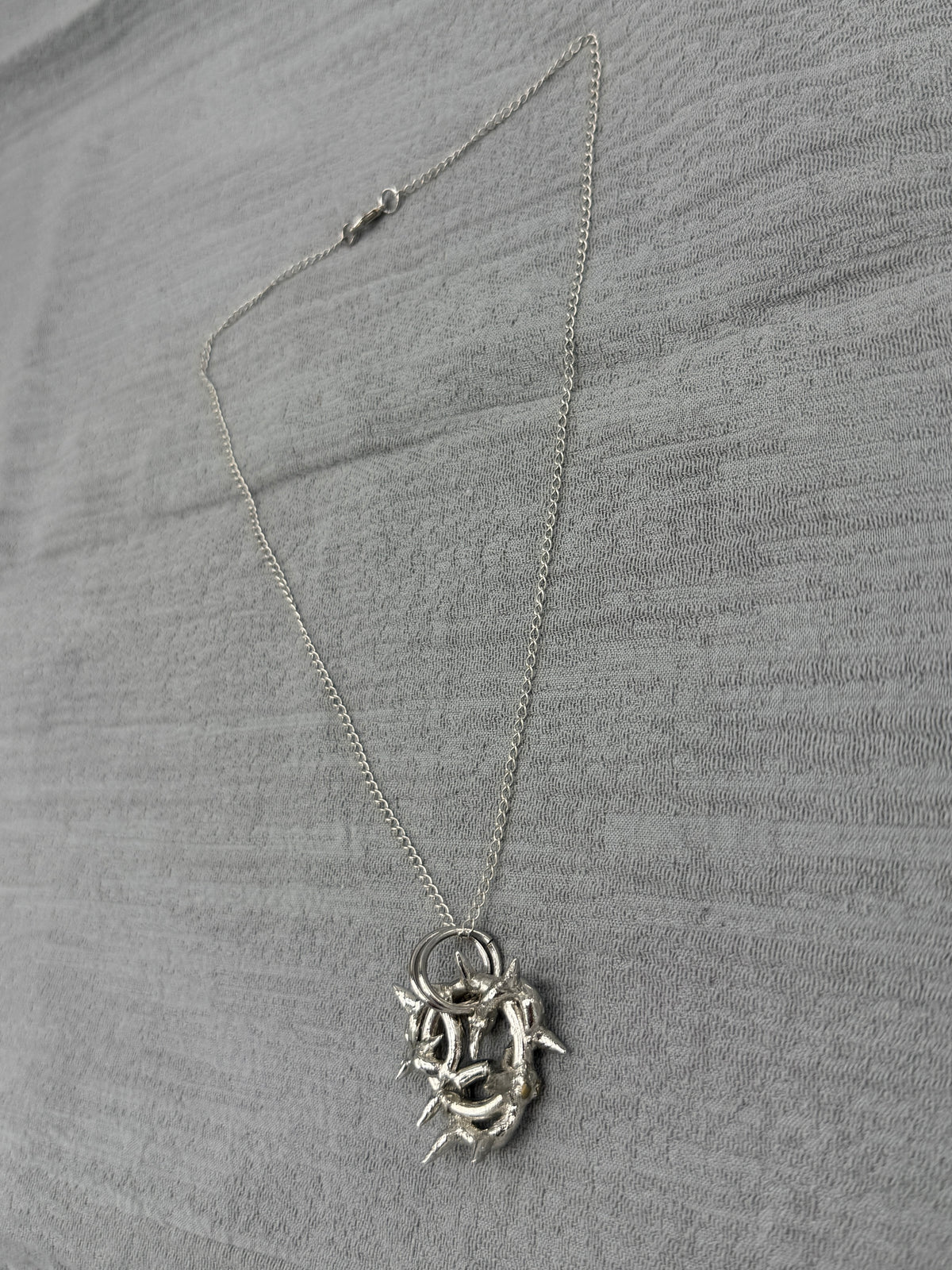 BRIAR HEART NECKLACE