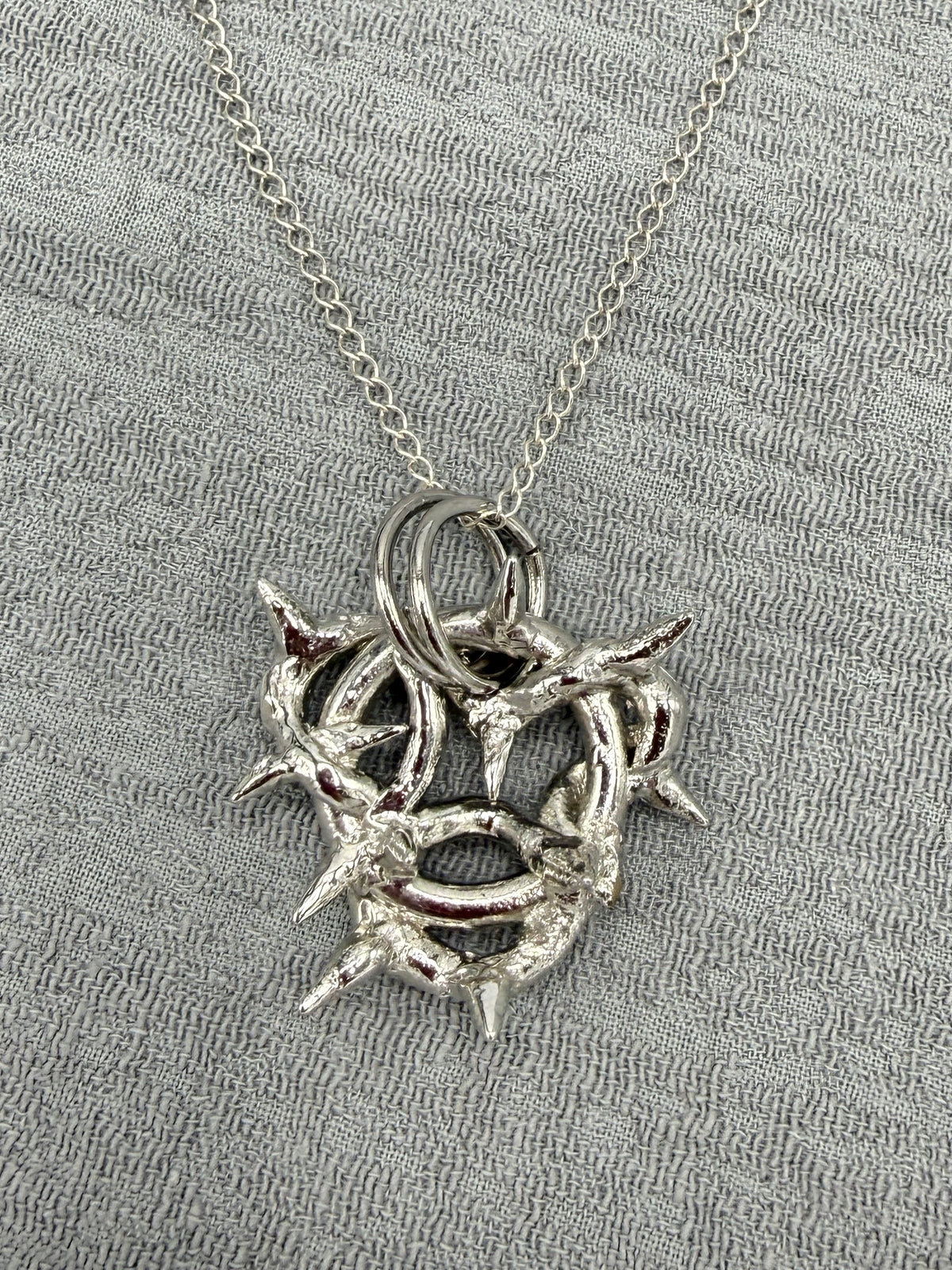 BRIAR HEART NECKLACE
