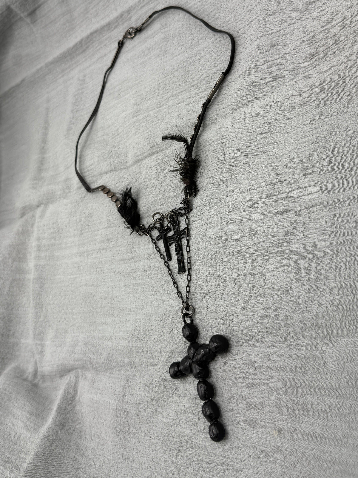 BLACK DEVOTION NECKLACE