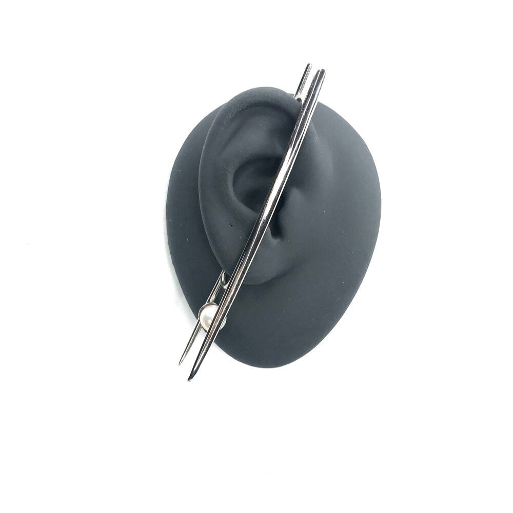 PEARL CHOPSTICK EARCUFF