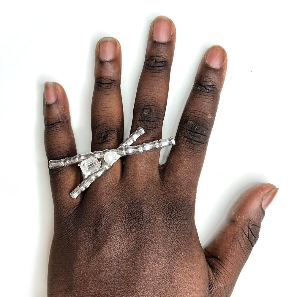 THE CROSSED BAMBOOS RING