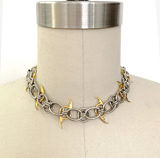THE FLASH CHOKER